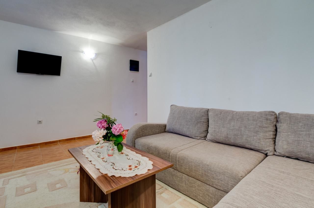 Апартаменты Apartments Radost Утьеха